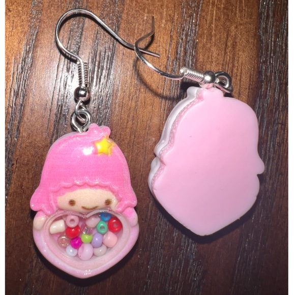 $3 ADORABLE EARRINGS. STAINLESS STEEL HOOKS. NEW $3 IF BUNDLED - Picture 6 of 16